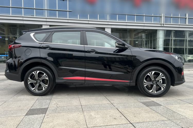 Used JETOUR X70 2023 1.5T DCT Beyond PRO Edition 5-Seater
