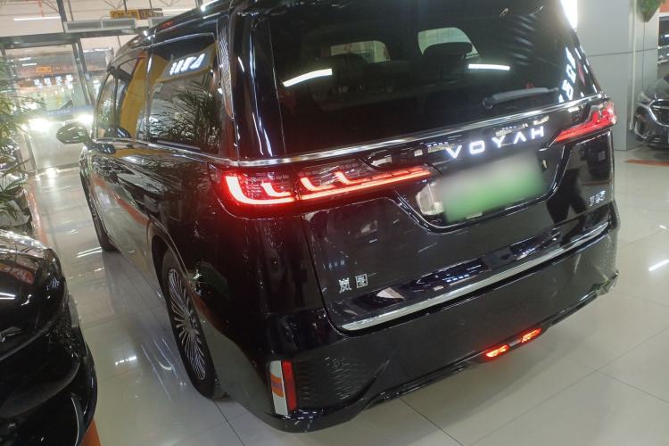 Used VOYAH Dream 2025 PHEV Four-Wheel-Drive Flagship Kunpeng Edition Exterior 2