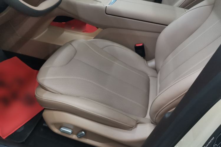 Used Leapmotor C11 2026 All-Electric 640 LiDAR Edition Left Front Seat