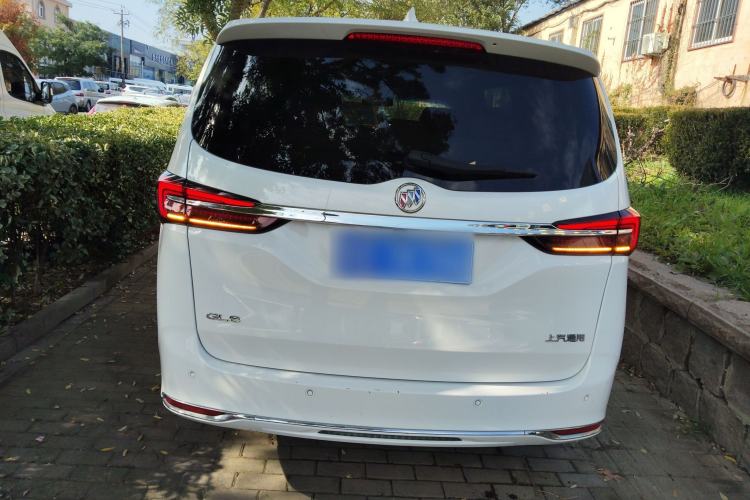 Used Buick GL8 2023 Facelifted Land Cruiser Executive Luxury Version
