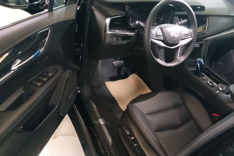 Used Cadillac XT5 2022 2.0T Two-Wheel Drive Luxury Version Driver Seat