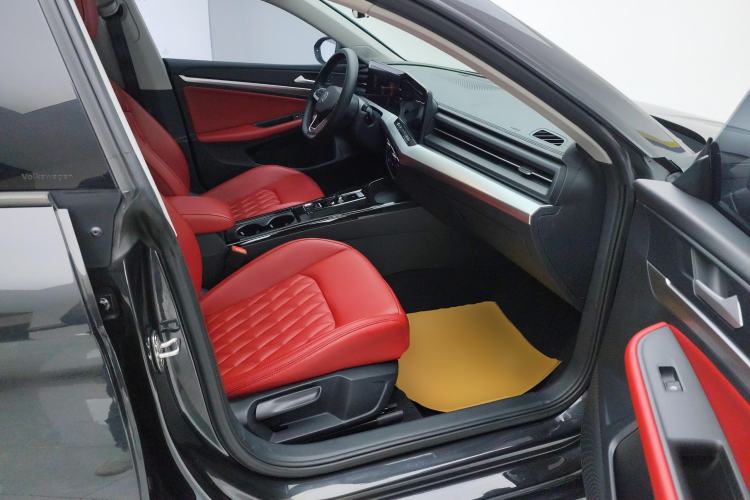 Used Volkswagen Lamando 2024 Lingdu L 200TSI DSG Trendy & Spicy Edition
