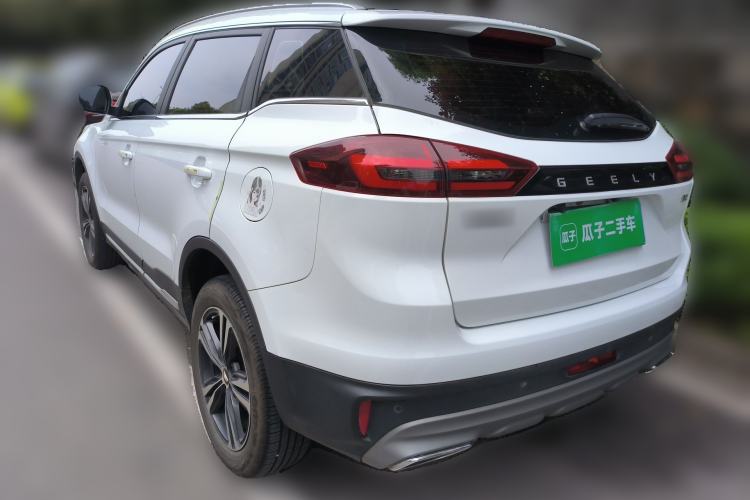 Used Geely Auto Emgrand X7 Sport 2022 1.8TD DCT Zhiya Trim