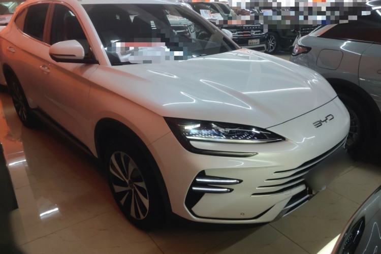 Used BYD Song PLUS New Energy 2024 HONOR Edition DM-i 110km Flagship Model Front Right 45 Deg