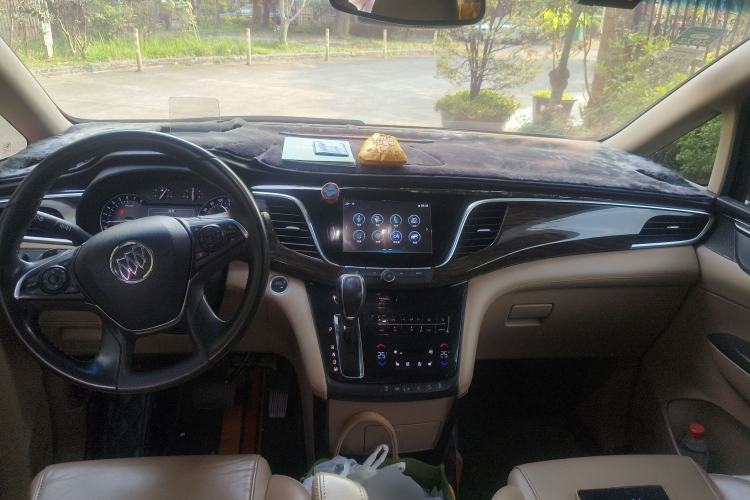 Used Buick GL8 2017 ES 28T Flagship Model China V Standard
