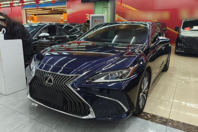 Used Lexus ES 2018 200 Excellence Edition China V Standard
