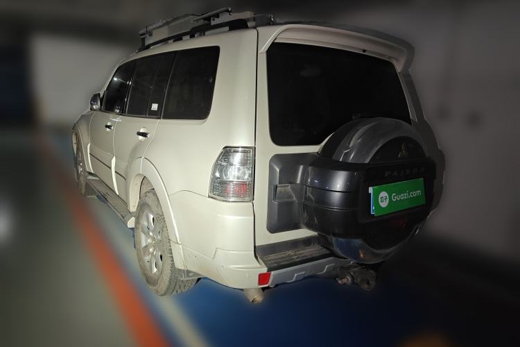 Used Mitsubishi Pajero 2016 3.0L Automatic Prestige Version China V Standard Rear Left 45 Deg