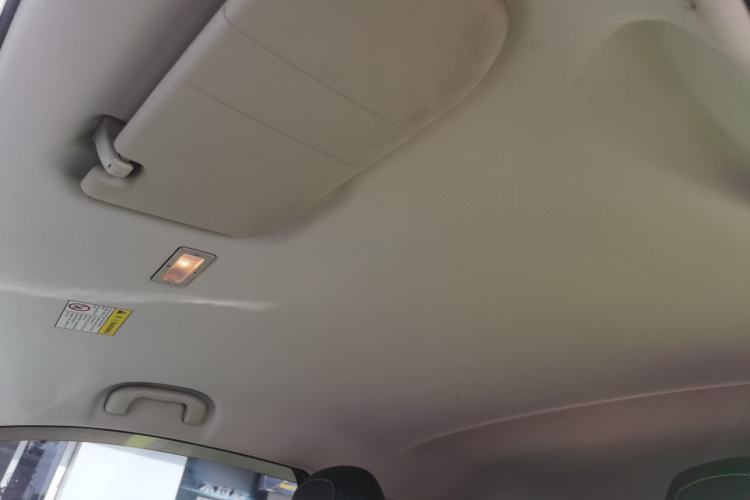 Used Roewe Clever 2021 302 km New Four-Seater Super-Efficient Version