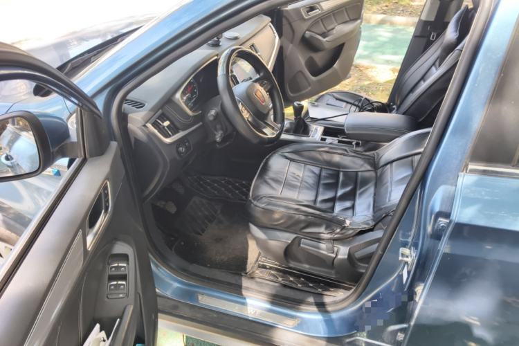 Used Roewe RX5 2018 20T Two-Wheel Drive Manual Flagship Edition
