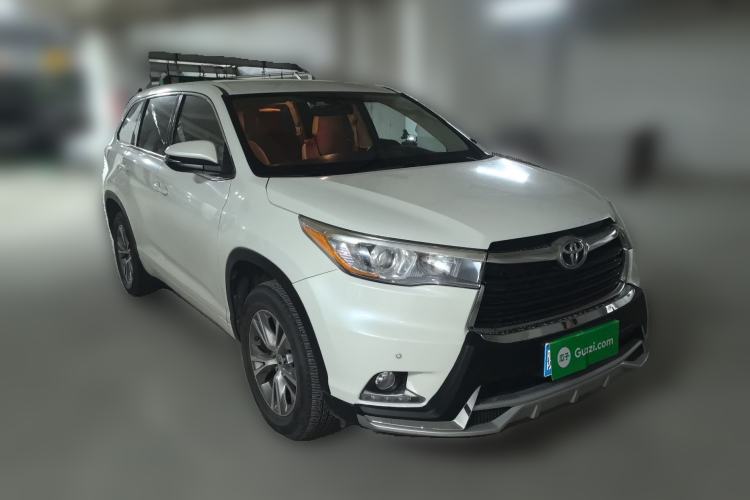 Used Toyota Highlander 2015 3.5L 4x4 Elite Edition 7-Seater Front Right 45 Deg