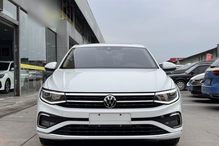 Used Volkswagen Bora 2023 200TSI DSG SmartDrive PRO Edition