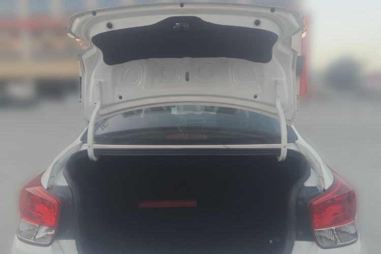 Used Hyundai Verna (older generation) 2017 1.4L Manual Refreshed Version China V Standard
