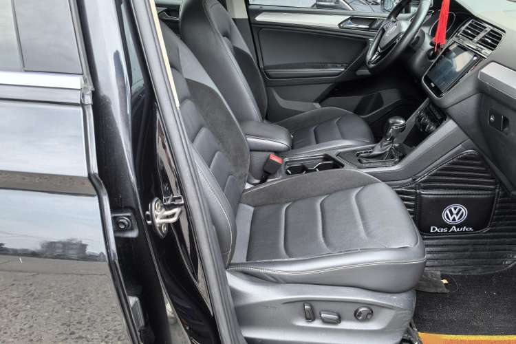 Used Volkswagen Tiguan L 2017 330TSI Automatic Two-Wheel Drive Luxury Edition