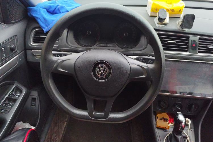 Used Volkswagen Lavida 2017 1.6L Automatic Fashion Edition
