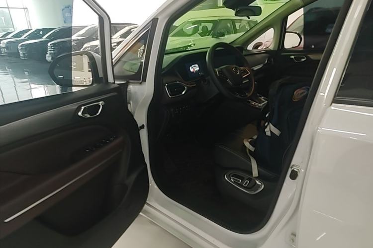 Used GAC Trumpchi M6 2021 PRO 270T Automatic Luxury Edition