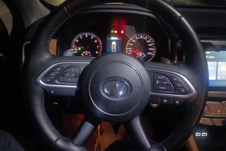 Used Great Wall Poer 2021 2.0T Global Version Automatic Gasoline 4x4 Sporty Standard-Box Trailer Edition GW4C20B Steering Wheel