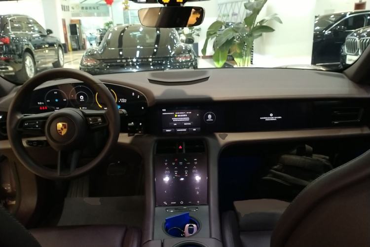 Used Porsche Taycan 2022-Year Updated Taycan