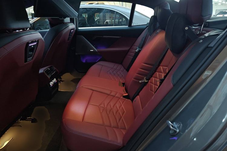 Used BMW i5 2024 eDrive 35L Prestige Luxury Package
