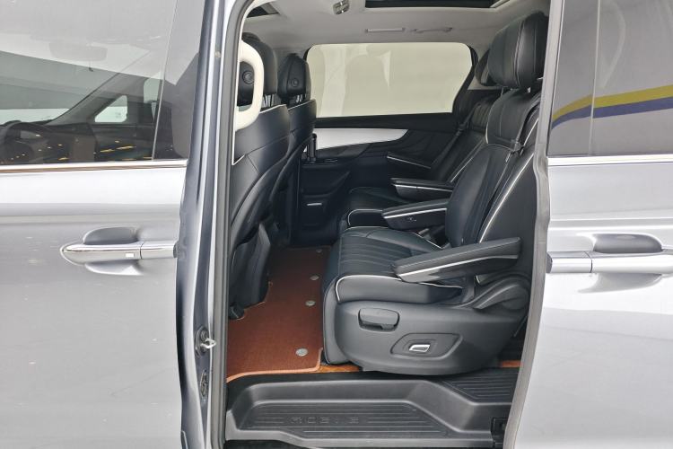 Used Roewe iMAX8 2021 400TGI Flagship Edition