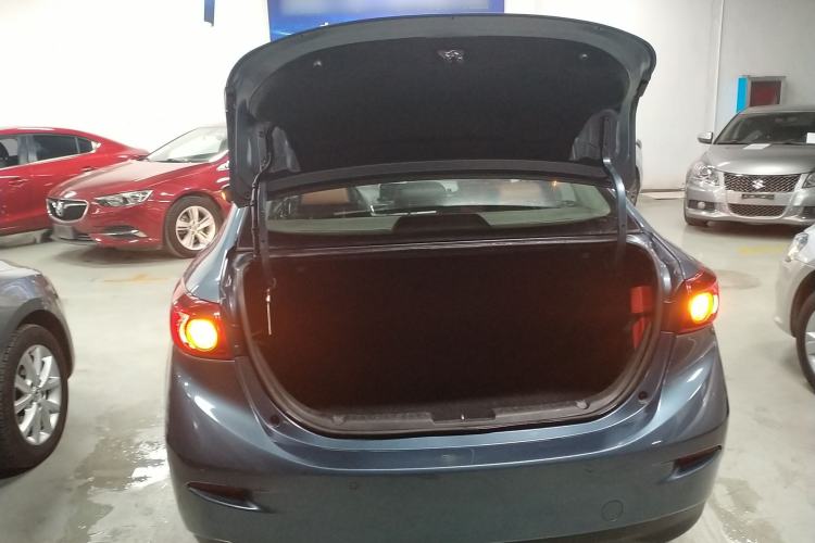 Used Mazda Mazda 3 Axela 2014 Sedan 1.5L Automatic Luxury Model
