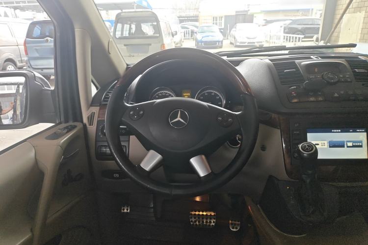 Used Mercedes-Benz Viano 2015 3.0L Partner Edition