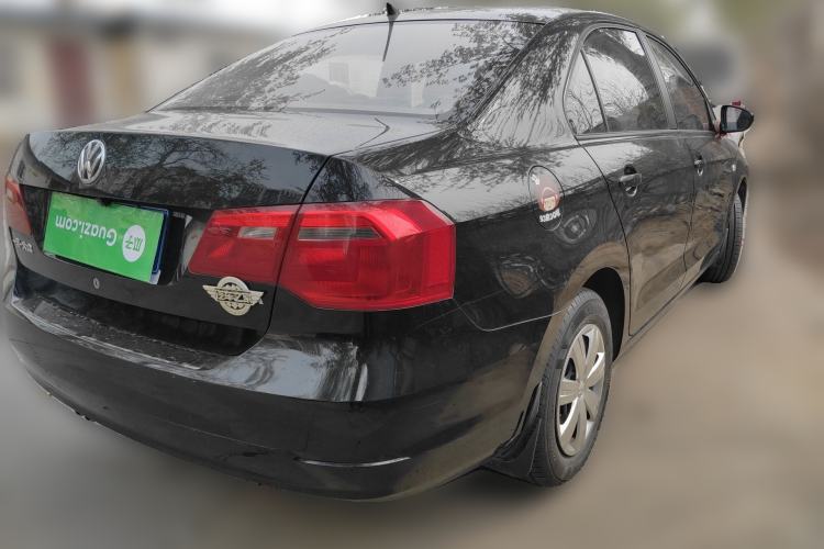 Used Volkswagen Jetta 2015 Zhuihui Edition 1.4L Manual Fashion Model Rear Right 45 Deg