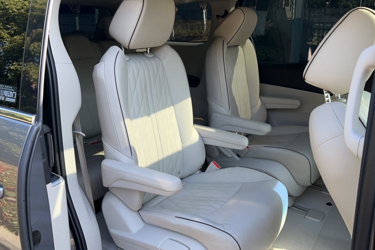 Used Buick GL8 2022 Land Business Class 652T Luxury Model
