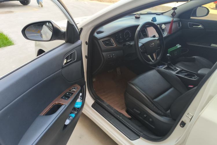 Used Hyundai Mistra 2014 1.8L Automatic Deluxe DLX Model