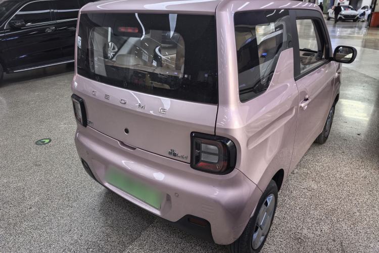 Used Geely Galaxy Panda 2023 Panda Mini 200km Endurance Bear