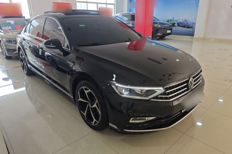 Used Volkswagen Magotan 2023 2 Million Units Limited Edition 330TSI DSG Leading Version
