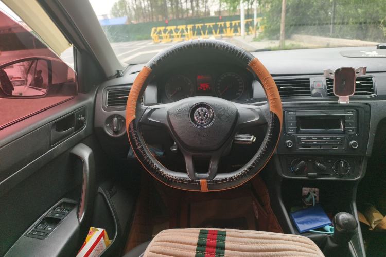 Used Volkswagen Santana 2016 1.6L Manual Fashion Edition Steering Wheel