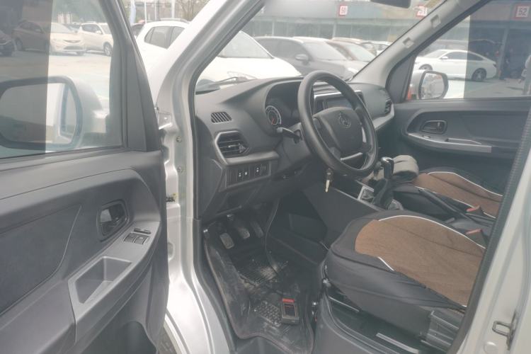 Used CHANGAN KAICHENG Ruixing M60 2023 1.6L CNG Comfort-Grade 6-Seater Passenger Vehicle Driver Seat