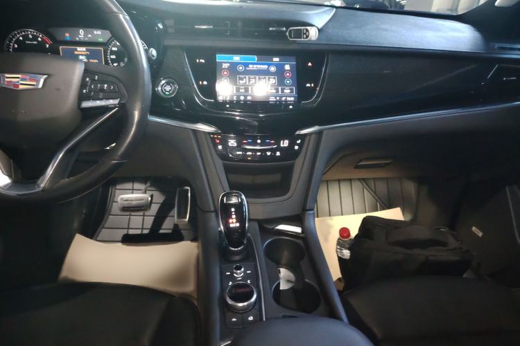 Used Cadillac XT6 2022 2.0T Six-Seater Four-Wheel-Drive Prestige Version
