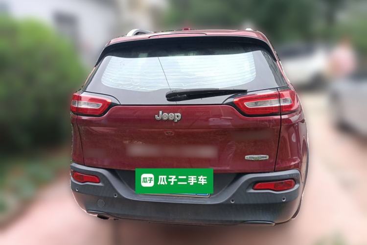 Used Jeep Cherokee 2016 2.0L Superior Edition