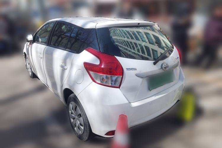 Used Toyota YARiS L Zhi Xuan 2015 1.5E Automatic Charm Edition