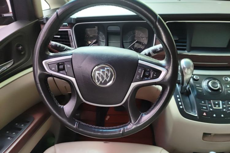 Used Buick GL8 2017 25S Prestige Version China V Standard Steering Wheel