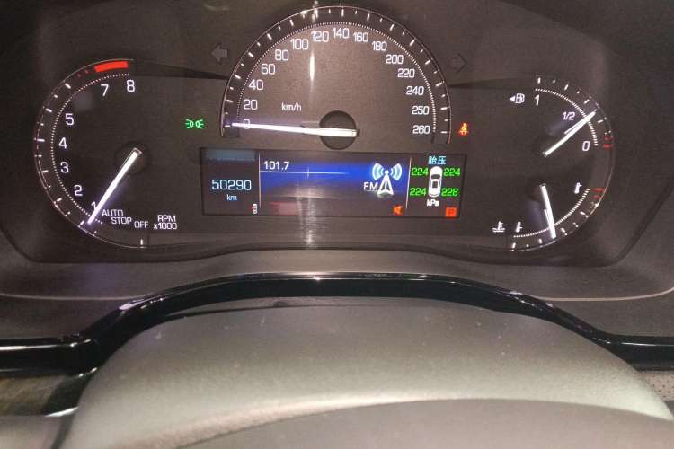 Used Cadillac XT5 2016 25T Luxury Model
