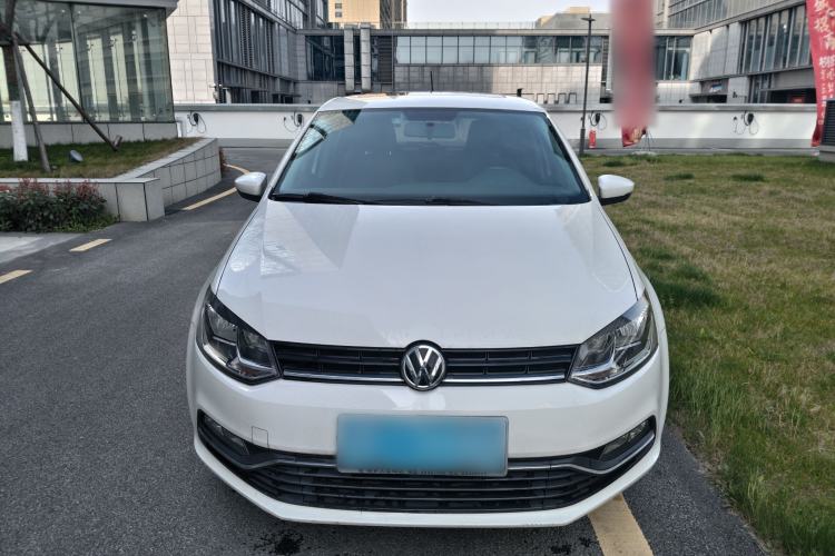 Used Volkswagen Polo 2016 1.6L Automatic Comfort Model