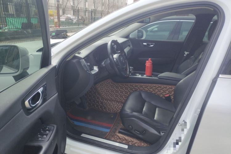 Used Volvo XC60 2020 T5 4x4 Zhiyi Luxury Edition
