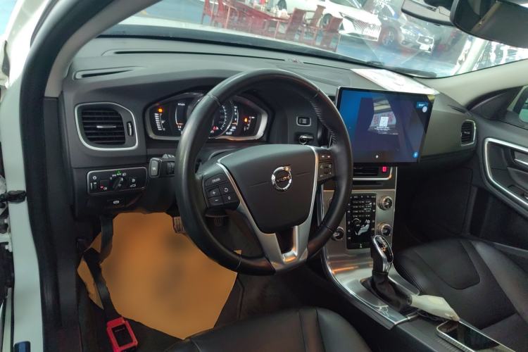 Used Volvo S60 2019 S60L T5 Smart Range Edition
