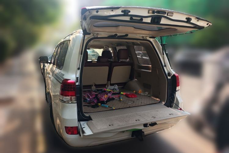 Used Toyota Land Cruiser 2018 4.0 Iron-Wheel Refrigerator Basic Version with No Electric Base Middle East Market