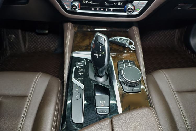 Used BMW 5 Series 2020 525Li Luxury Package