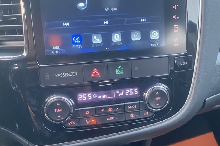 Used Mitsubishi Outlander 2019 2.4L 4x4 Zhi Xiang Edition 7 Seats China VI Standard