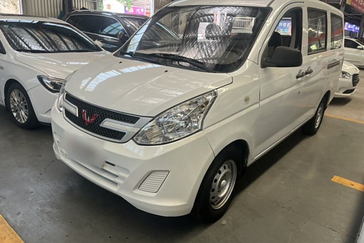 Used Wuling Rongguang V 2016 1.2L Practical Model Non-Power-Assisted