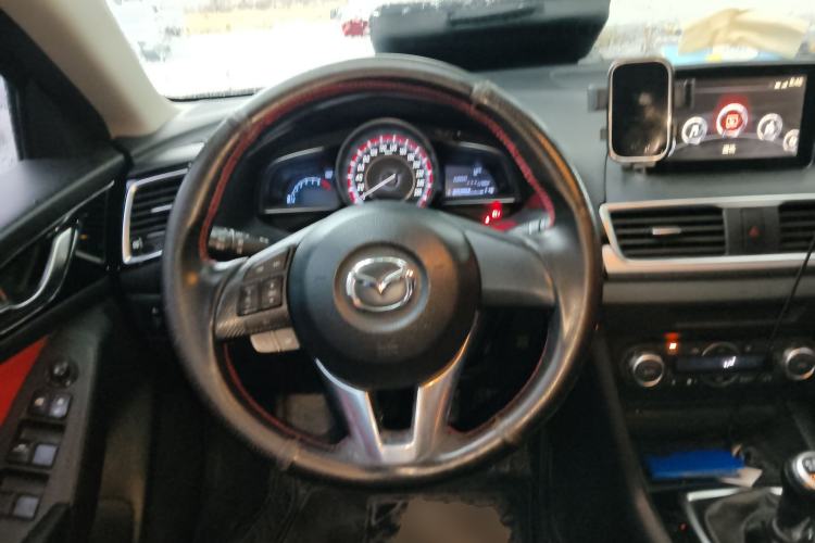 Used Mazda Mazda 3 Axela 2016 Sedan 1.5L Manual Luxury Model