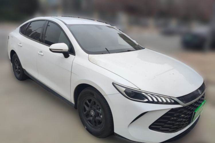 Used BYD Qin PLUS 2025 DM-i Smart Drive 55KM Leading Model
