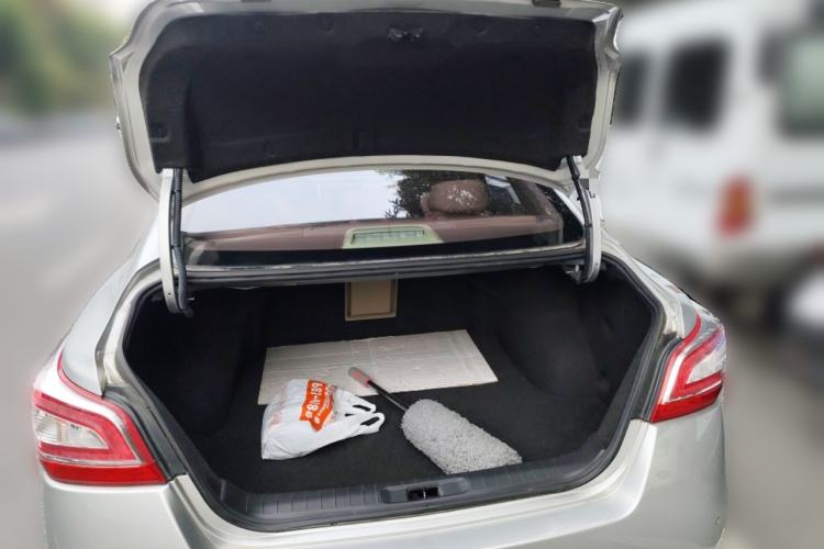 Used Nissan Teana 2015 2.5L XL-Upper NAVI Tech Champions League Deluxe Edition
