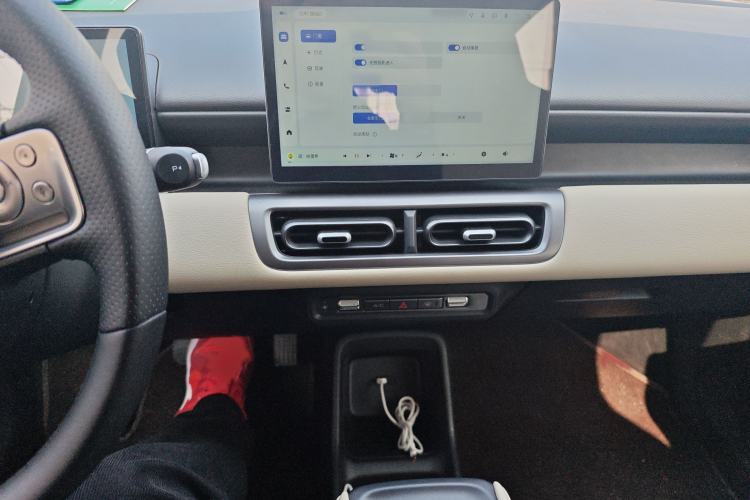 Used Wuling Bingo PLUS 2024 330 km Range Five-Seater Version