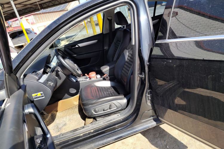 Used Volkswagen Magotan 2013 1.8TSI Premier Model Left Front Seat