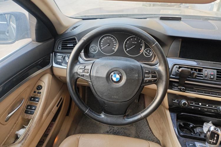 Used BMW 5 Series 2012 523Li Luxury Model
